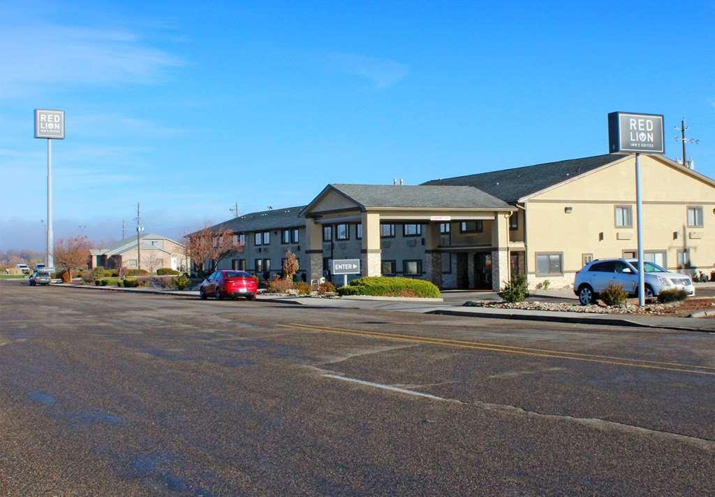 Red Lion Inn & Suites Ontario Exterior photo